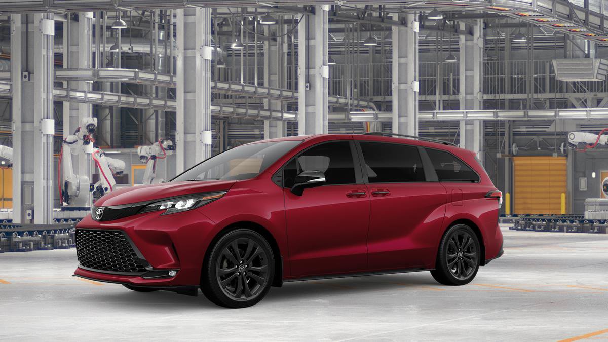 New 2026 Toyota Sienna XSE FWD image 3