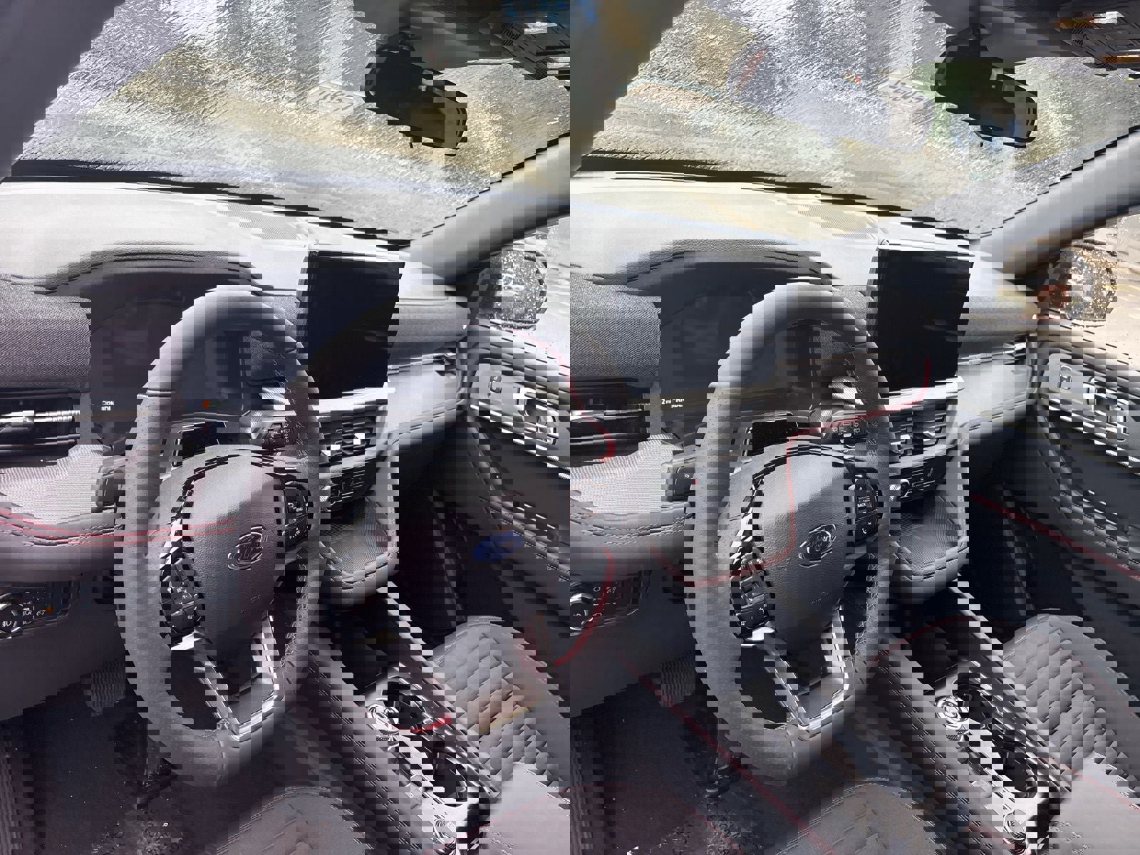 New 2026 Ford Explorer ST-Line w/ ST-Line Street Pack image 13