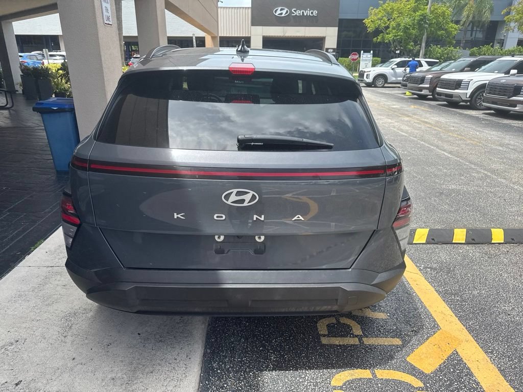 Used 2025 Hyundai Kona SEL FWD image 19