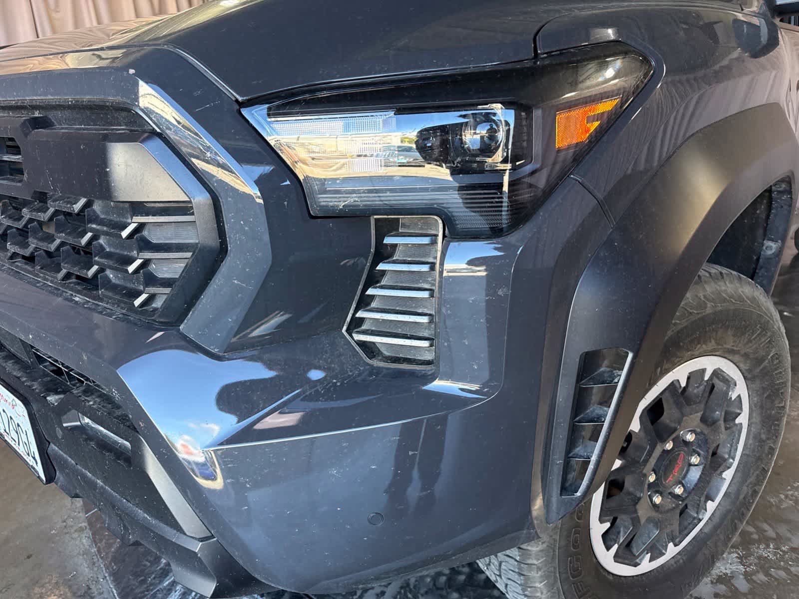 Used 2024 Toyota Tacoma TRD Off-Road AWD/4WD image 8