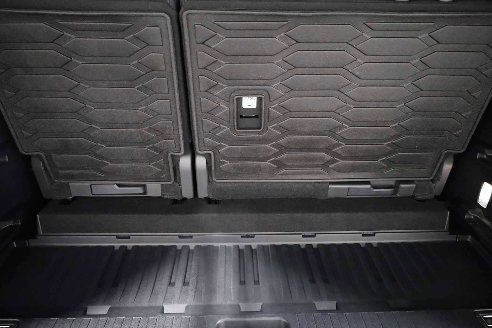 Used 2024 Toyota Sequoia Platinum image 36