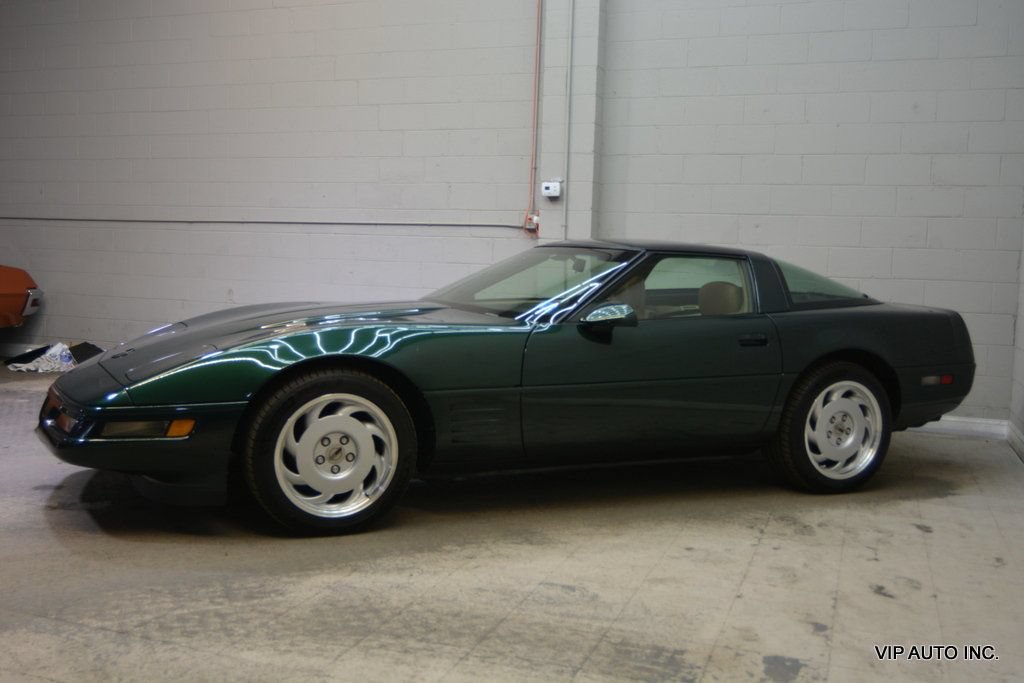 Used 1992 Chevrolet Corvette Coupe RWD image 21