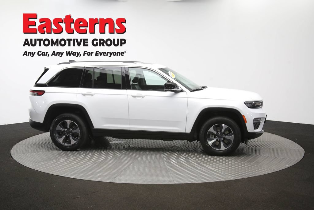 Used 2022 Jeep Grand Cherokee Limited 4xe w/ Luxury Tech Group II AWD/4WD image 50