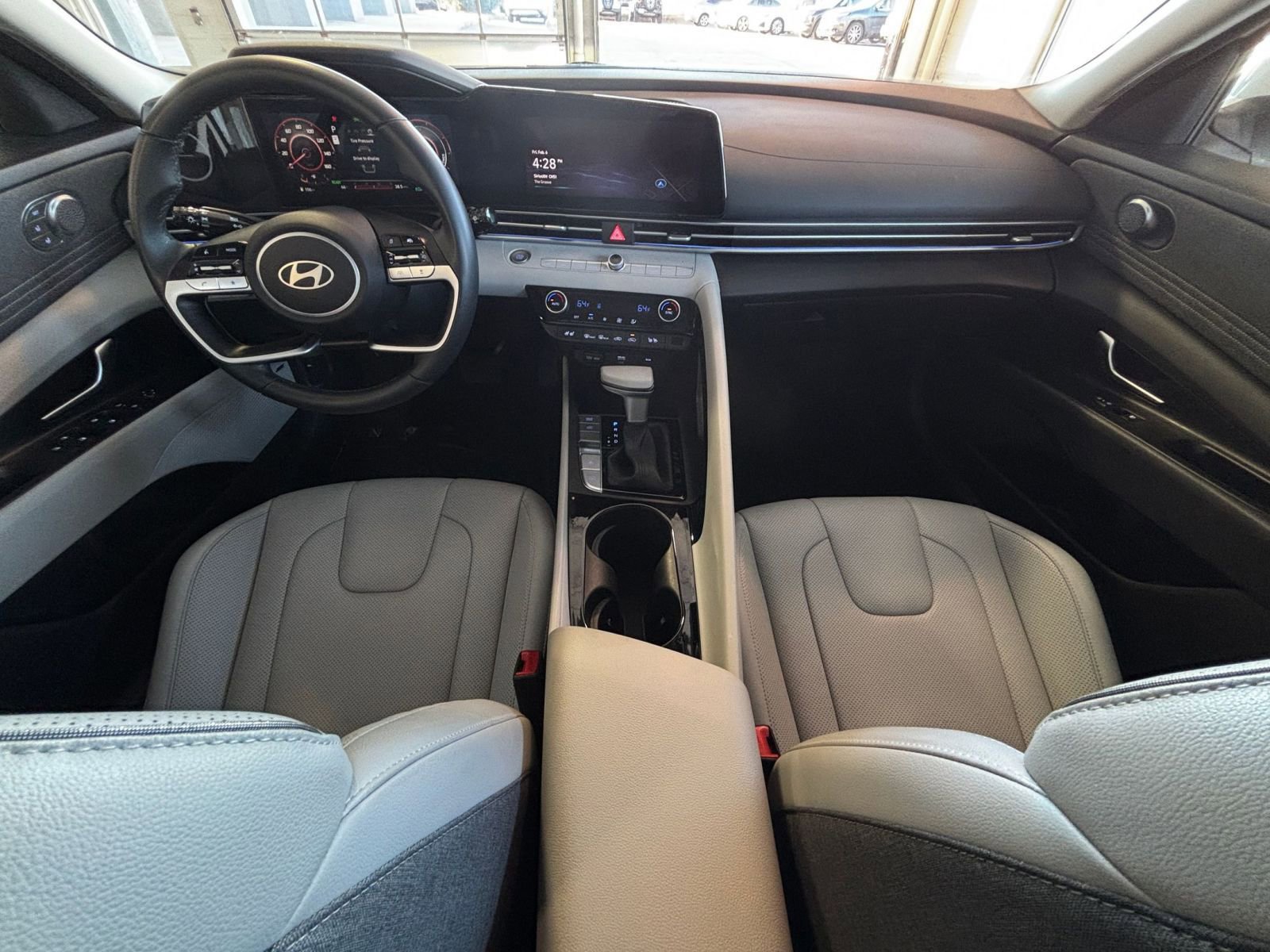 Used 2025 Hyundai Elantra Limited image 37