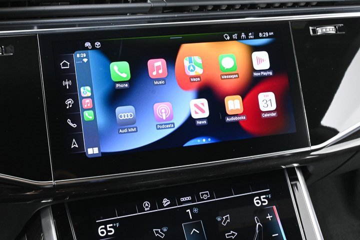 New 2025 Audi Q8 Premium image 15