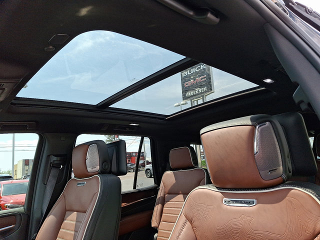 Certified 2023 GMC Yukon Denali Ultimate AWD/4WD image 18