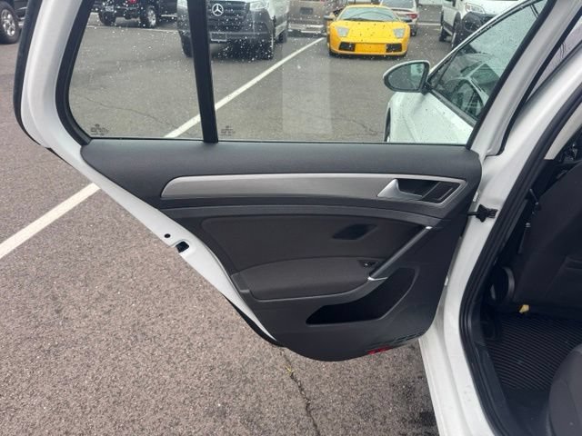 Used 2016 Volkswagen Golf S FWD image 26