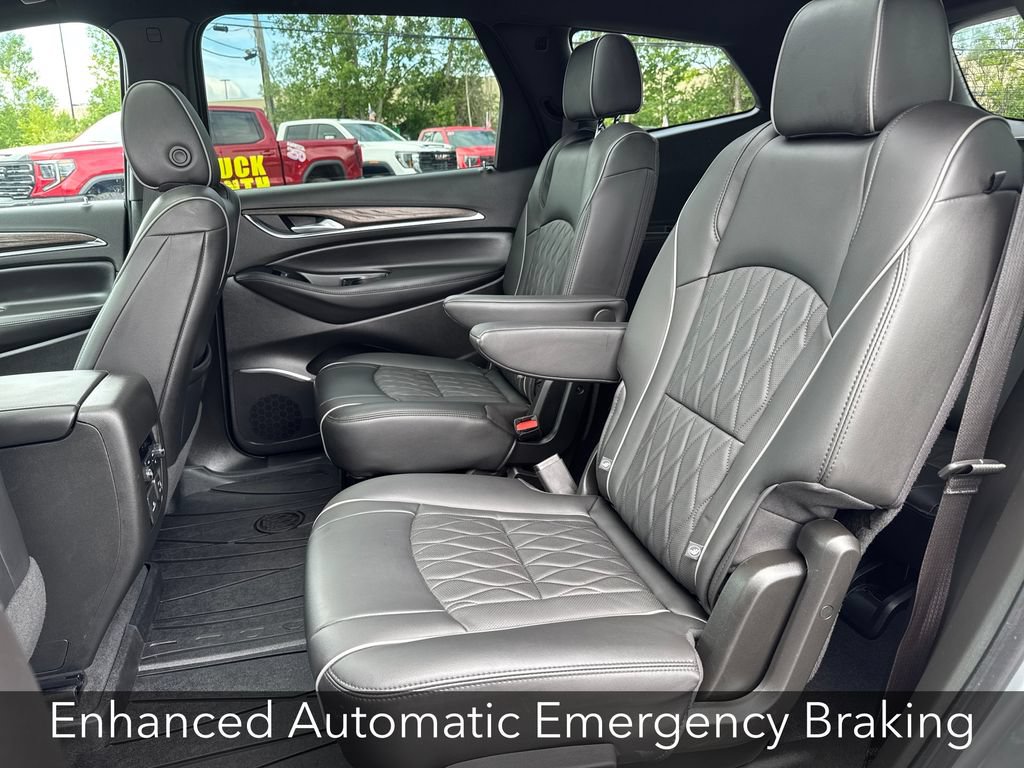 Certified 2024 Buick Enclave Avenir w/ Avenir Technology Package AWD/4WD image 9