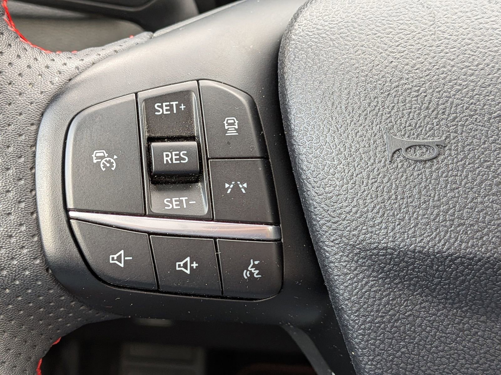 Certified 2023 Ford Escape ST-Line Select w/ Tech Pack #1 image 29