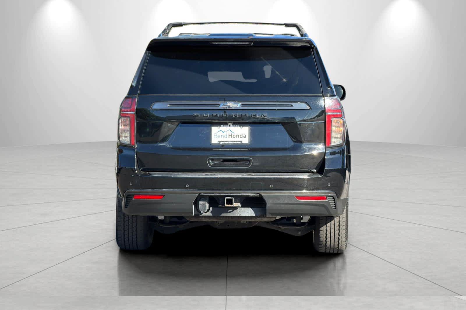 Used 2021 Chevrolet Suburban Z71 w/ Z71 Signature Package AWD/4WD image 7