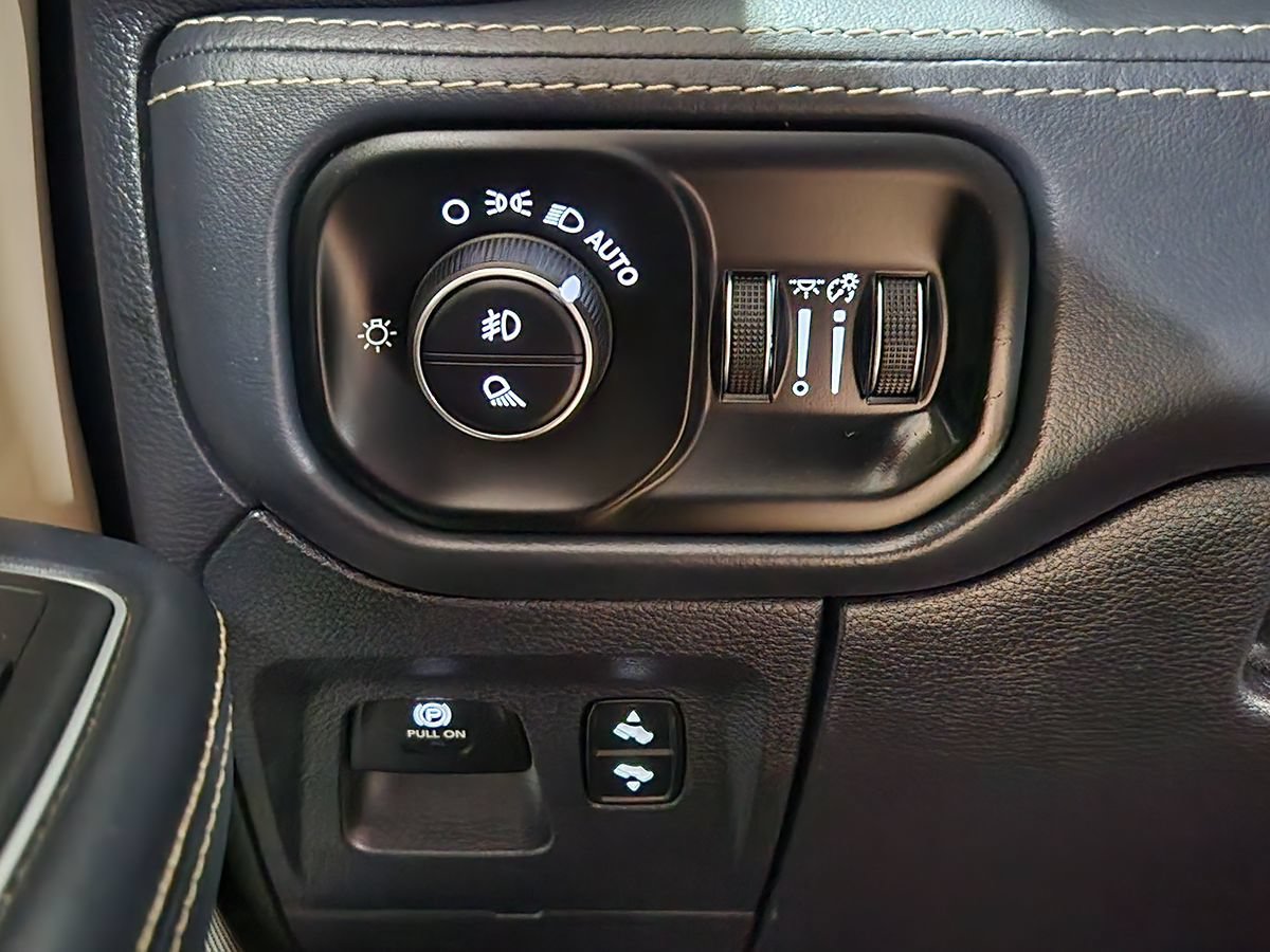 Used 2021 RAM 1500 Limited AWD/4WD image 45