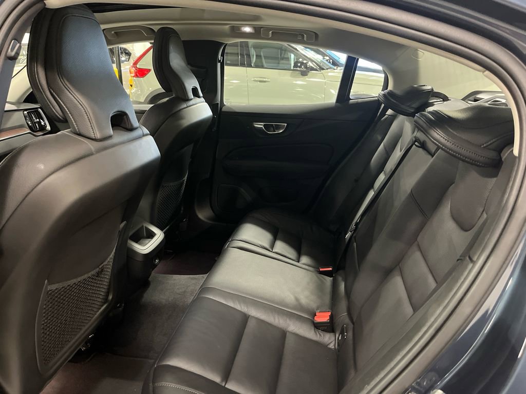 Certified 2024 Volvo S60 B5 Plus image 22