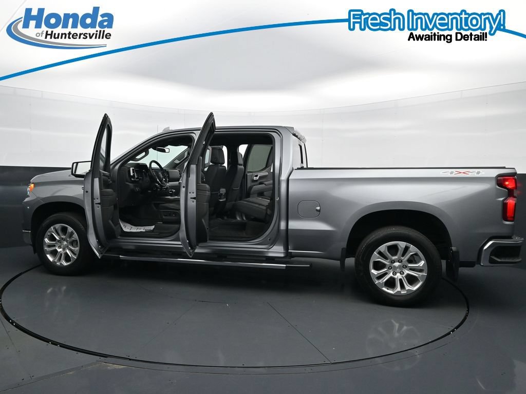 Used 2023 Chevrolet Silverado 1500 LTZ w/ LTZ Convenience Package II AWD/4WD image 44