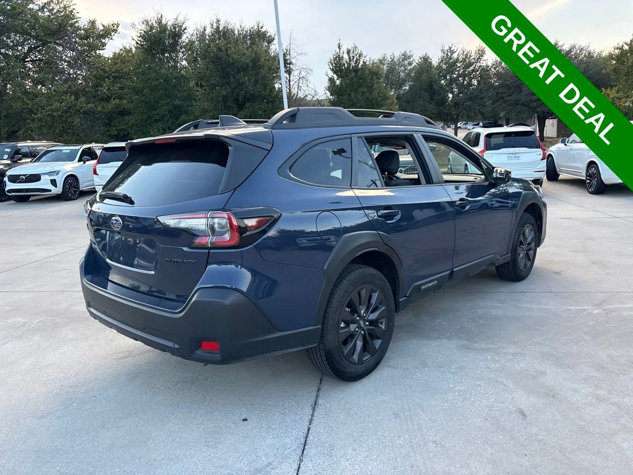 Used 2025 Subaru Outback Onyx Edition AWD/4WD image 5