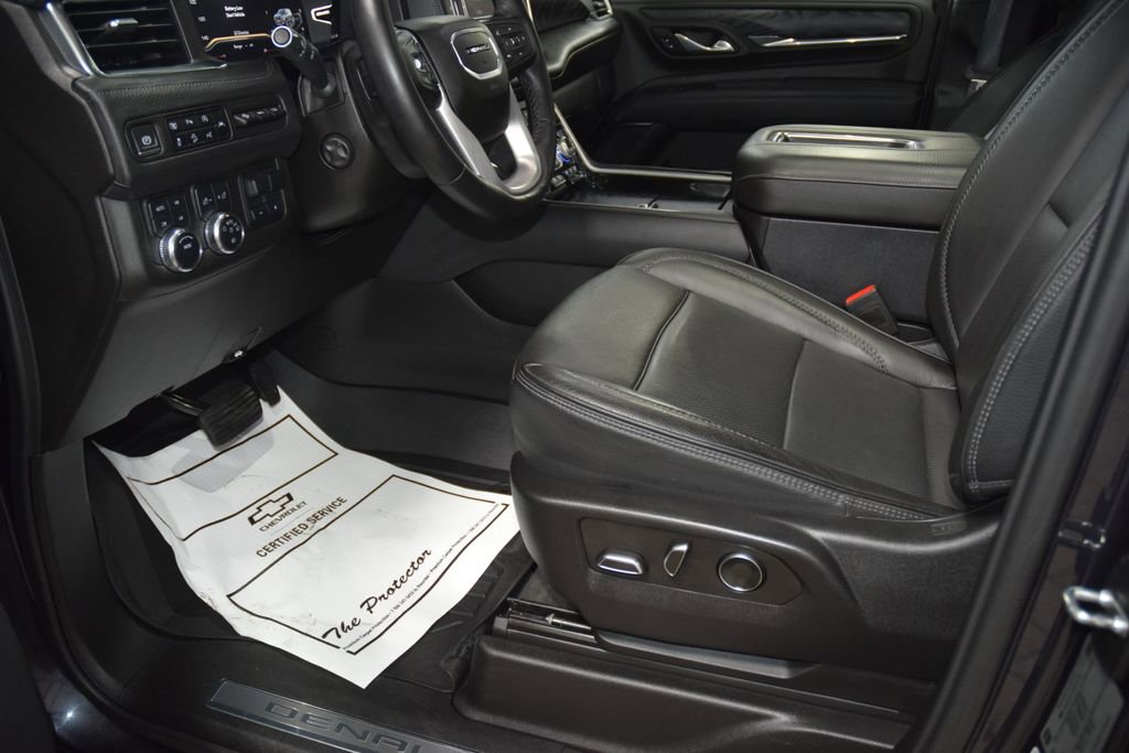 Used 2024 GMC Yukon XL Denali w/ Advanced Technology Package image 40