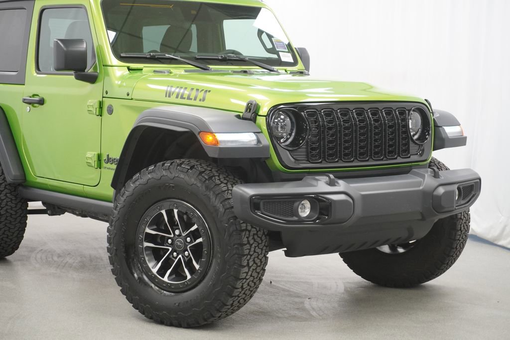 Used 2025 Jeep Wrangler Sport AWD/4WD video 3