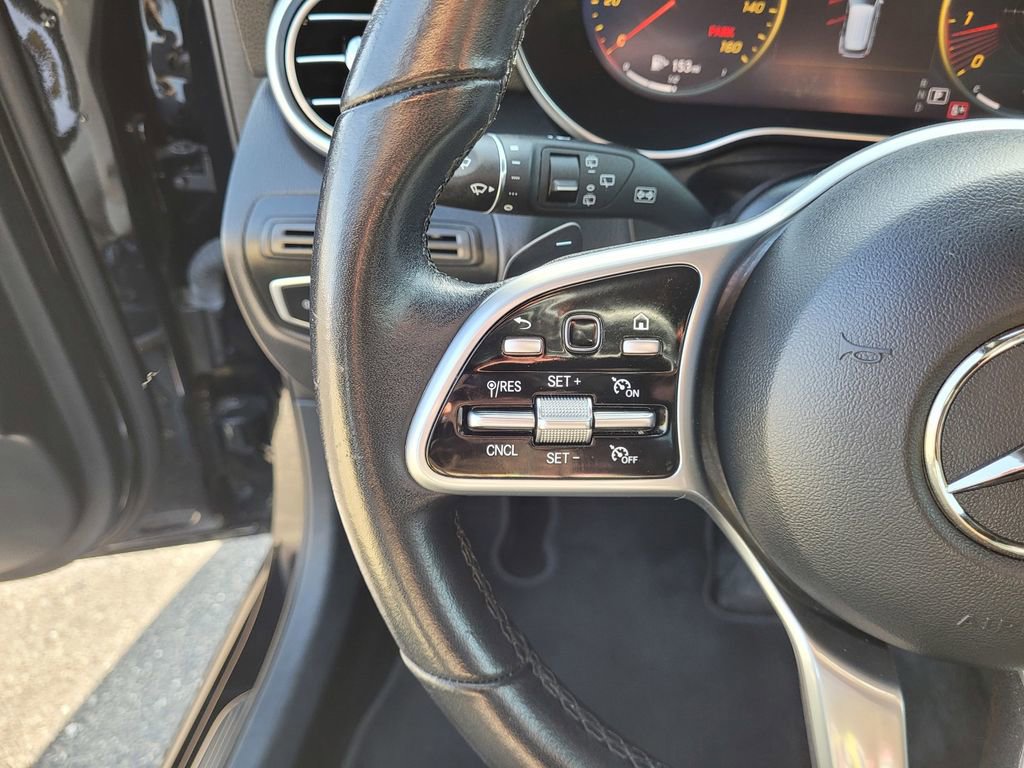 Used 2022 Mercedes-Benz GLC 300 image 22
