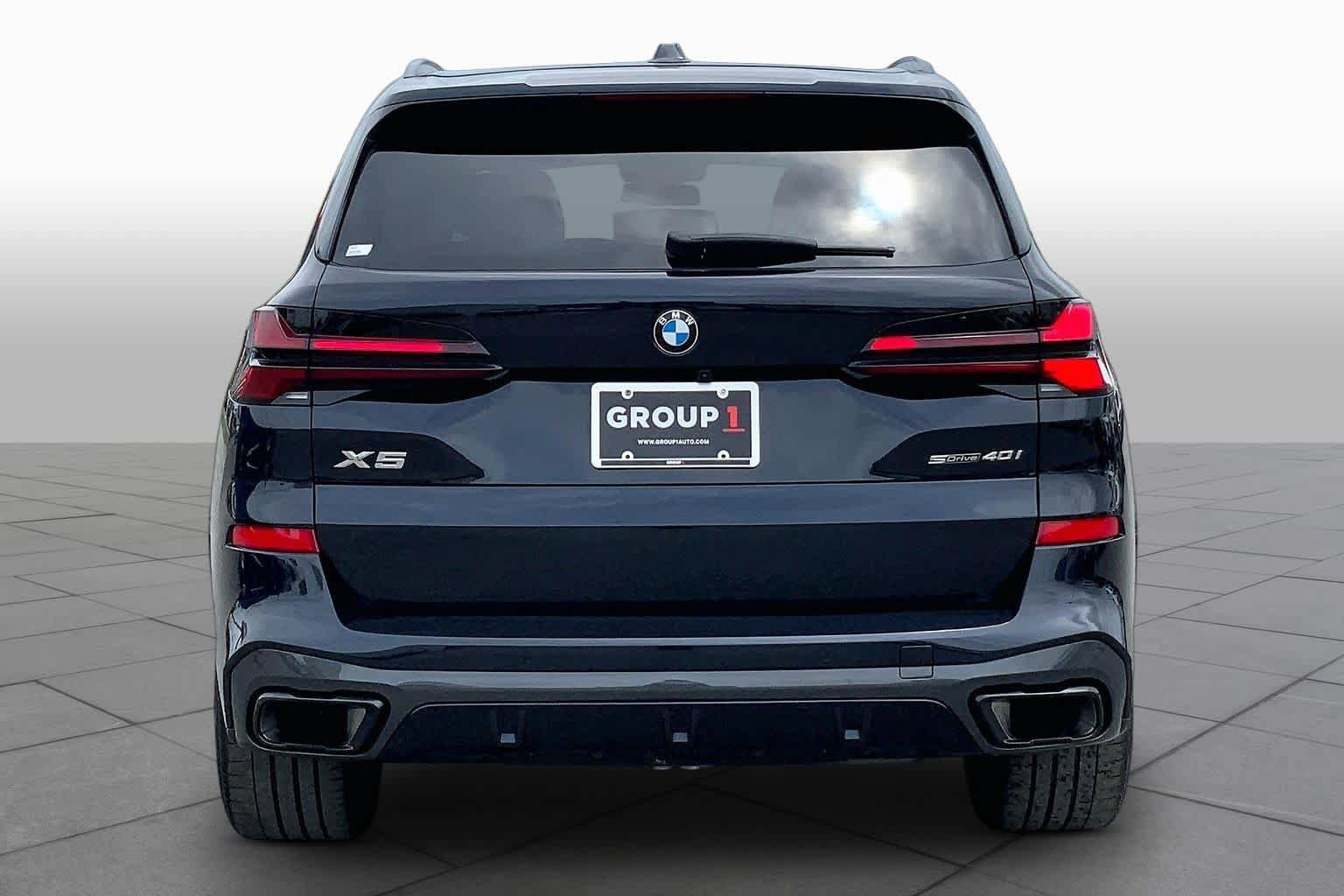 Used 2025 BMW X5 sDrive40i w/ M Sport Package RWD image 5