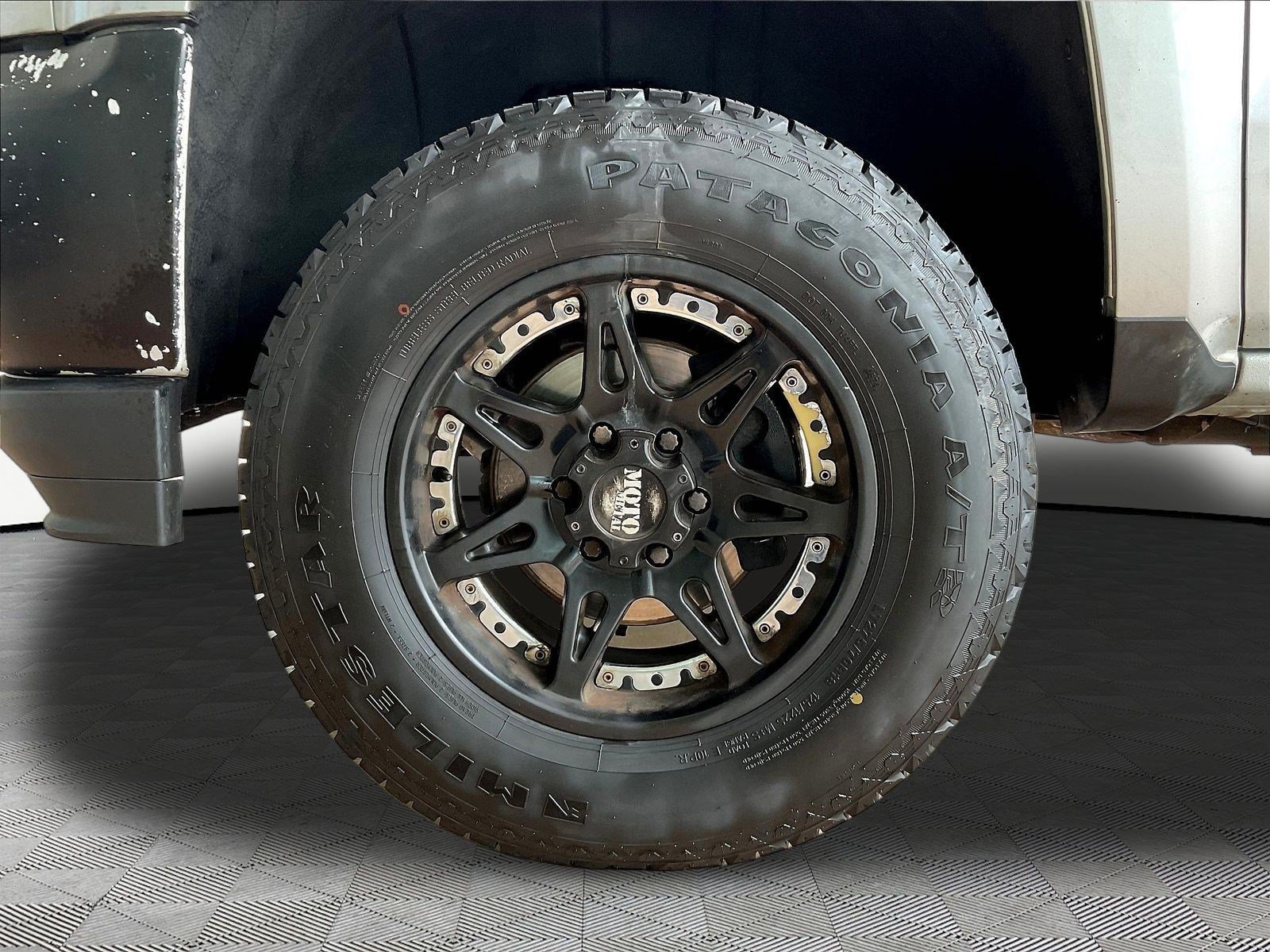Used 2018 Chevrolet Silverado 1500 LT w/ All Star Edition AWD/4WD image 32