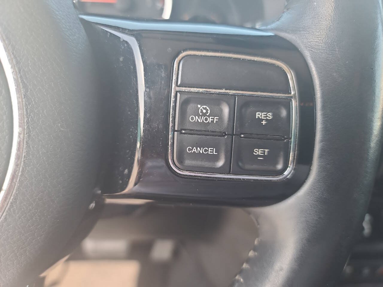 Used 2015 Jeep Wrangler Unlimited Sahara AWD/4WD image 17