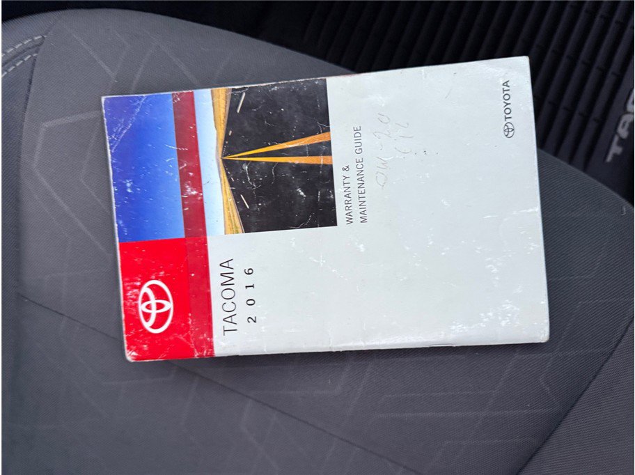 Used 2016 Toyota Tacoma TRD Sport w/ Towing Package AWD/4WD image 40