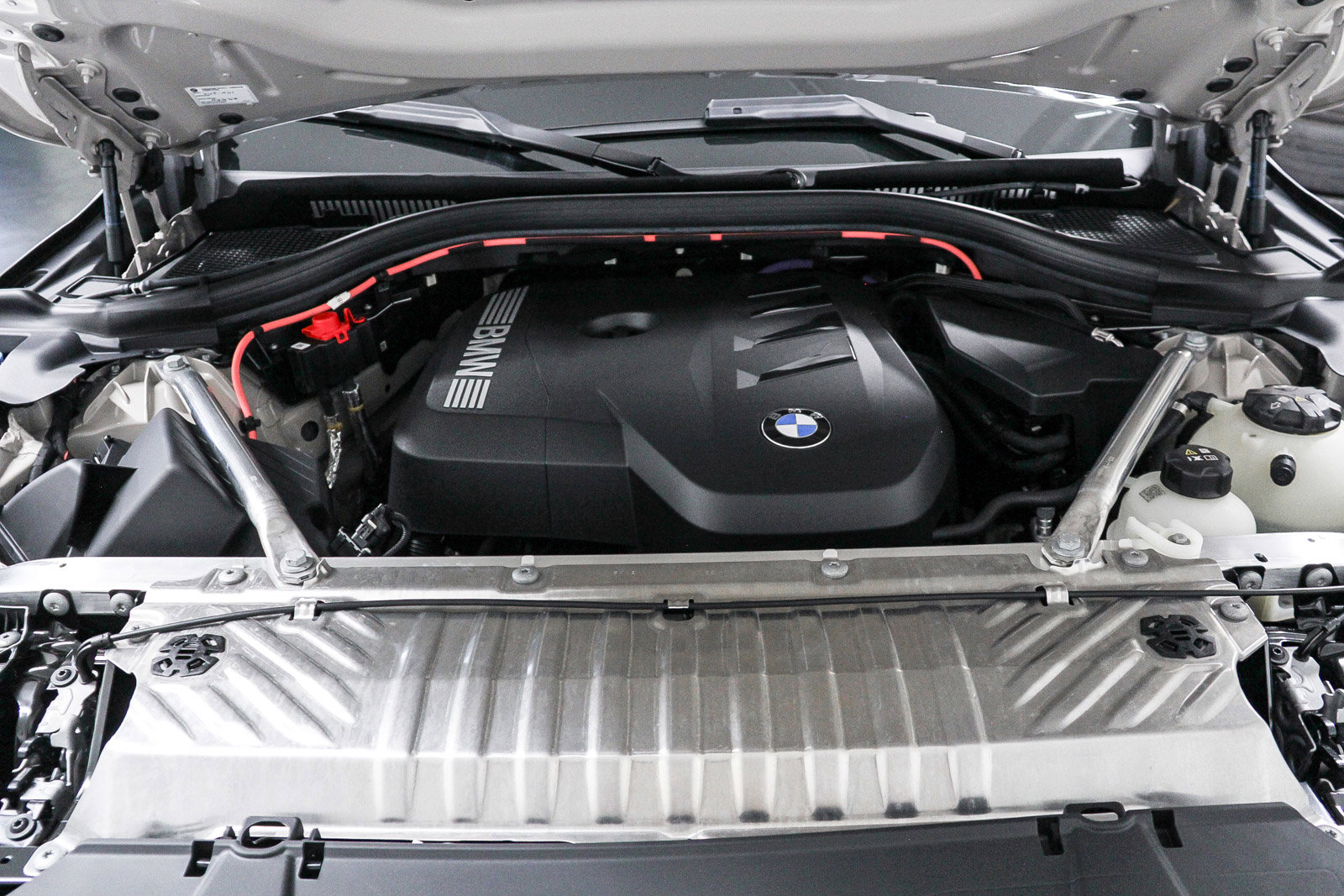 Used 2025 BMW X3 xDrive30i w/ Premium Package image 27