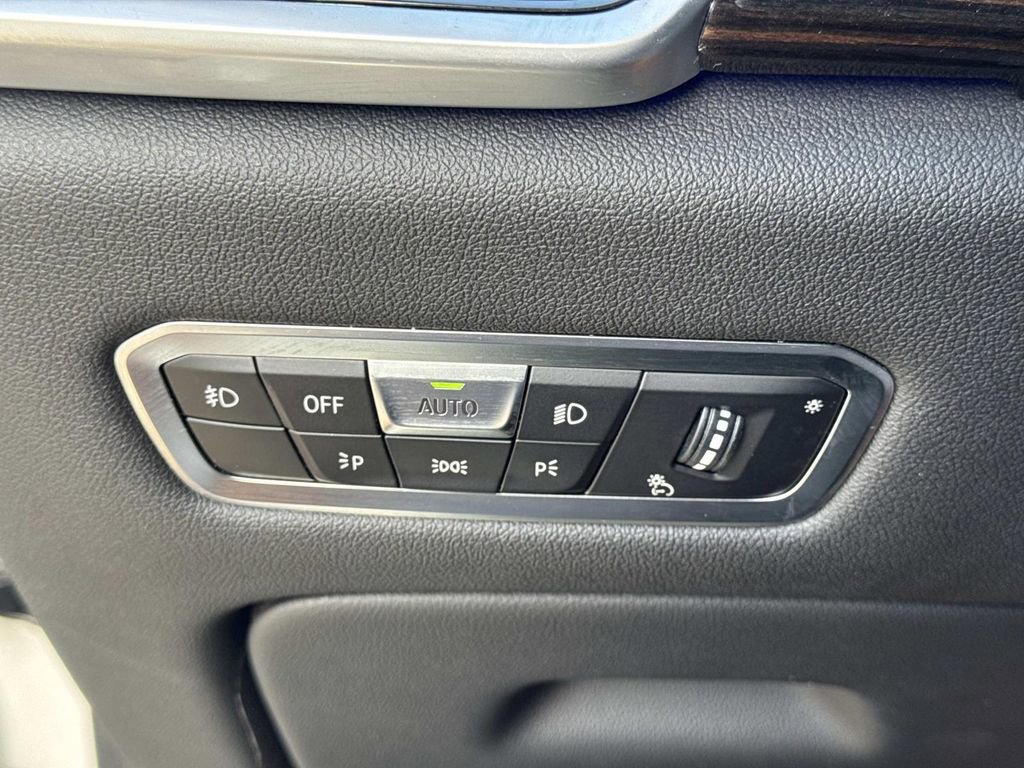 Used 2019 BMW X5 xDrive40i w/ Convenience Package image 15