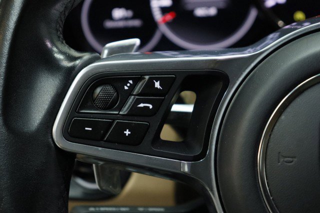 Used 2019 Porsche Cayenne S AWD/4WD image 11