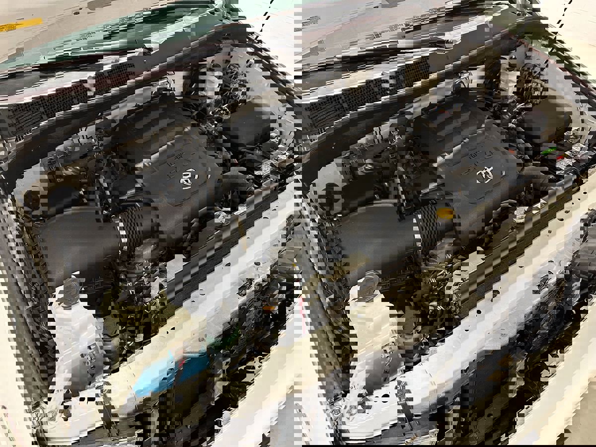 Used 2016 Toyota Sequoia SR5 image 3