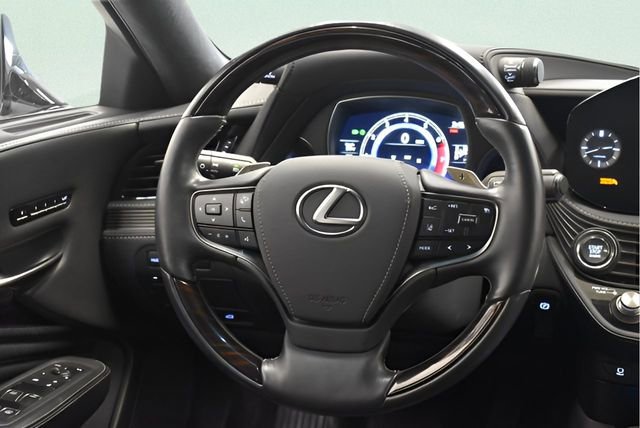 Used 2021 Lexus LS 500 AWD w/ Luxury Package image 24