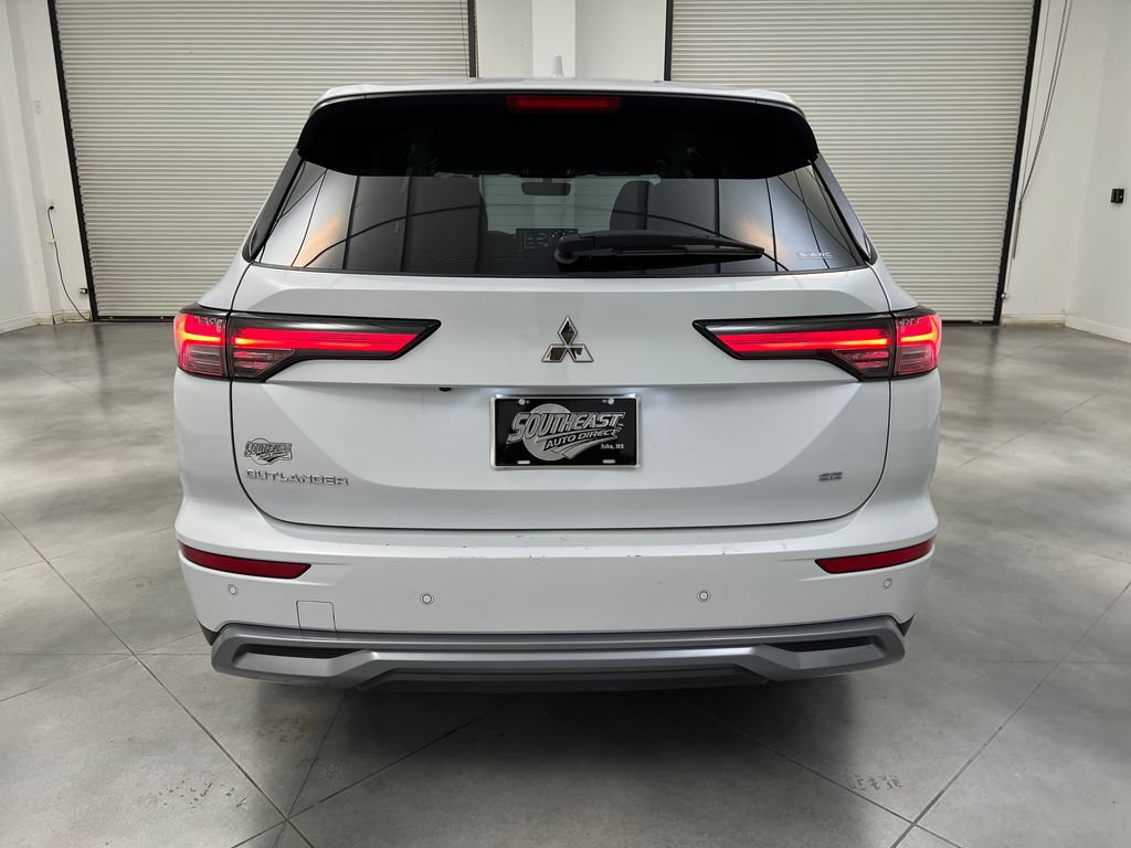 Used 2025 Mitsubishi Outlander SE AWD/4WD image 8
