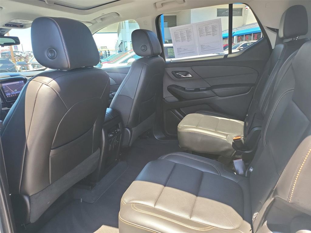 Used 2020 Chevrolet Traverse Premier w/ Redline Edition image 18