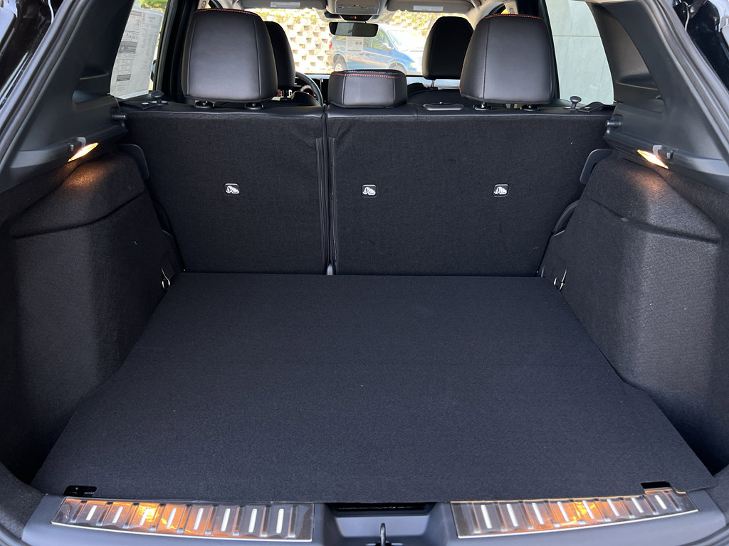 New 2026 Nissan Kicks SR w/ Illumination Package image 12