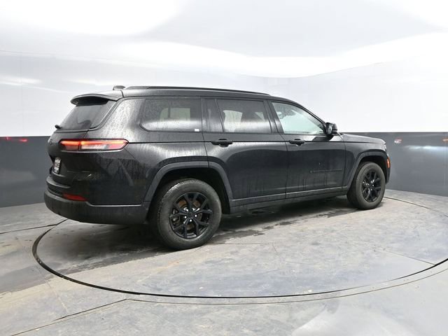 Used 2024 Jeep Grand Cherokee L Laredo image 10