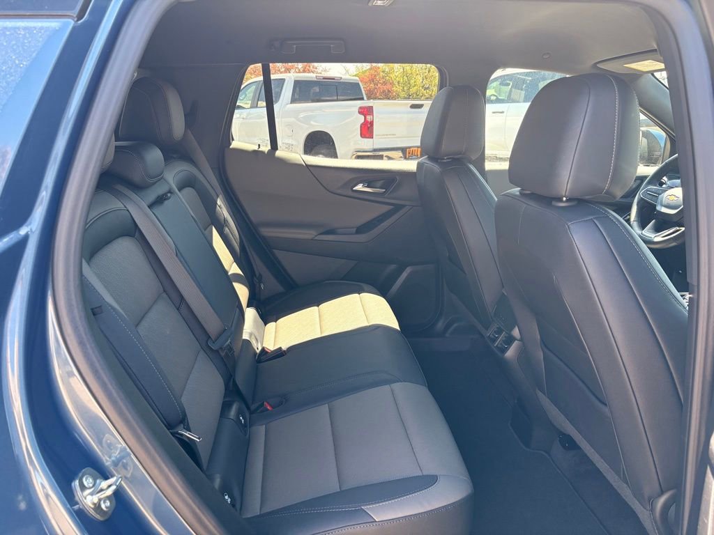 Used 2025 Chevrolet Equinox LT w/ Convenience Package II AWD/4WD image 10