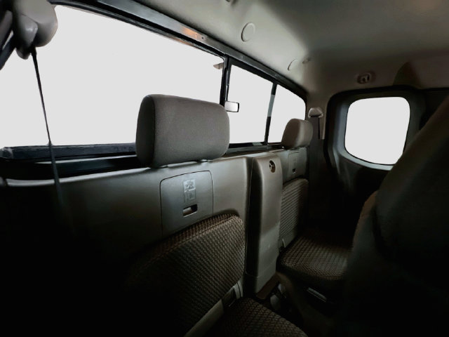 Used 2014 Nissan Frontier SV w/ SV Value Truck Package RWD image 25