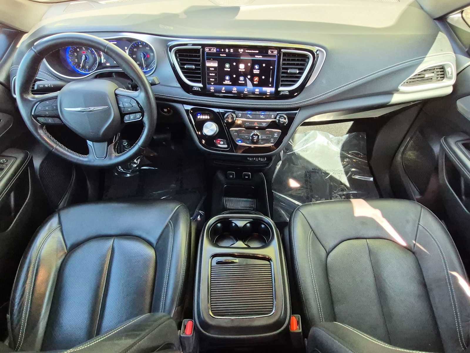 Used 2021 Chrysler Pacifica Touring-L w/ S Appearance Package image 13