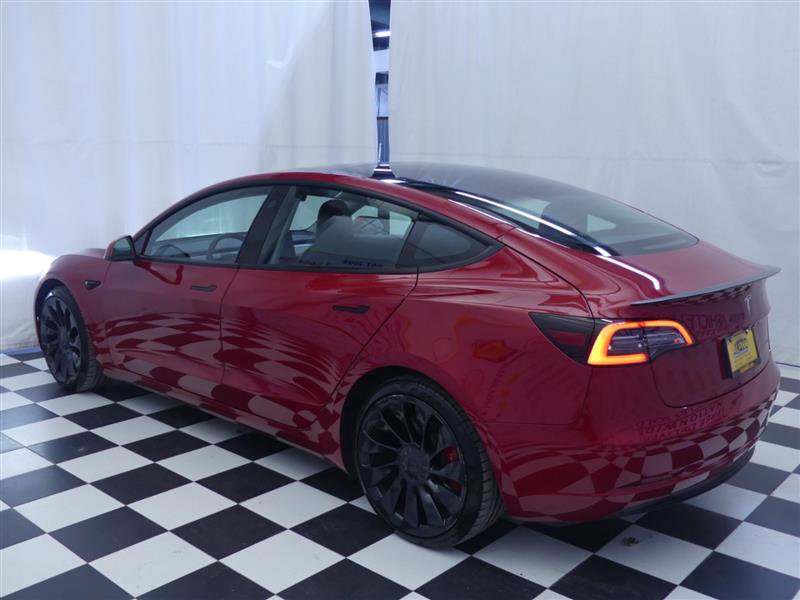 Used 2021 Tesla Model 3 Performance image 4