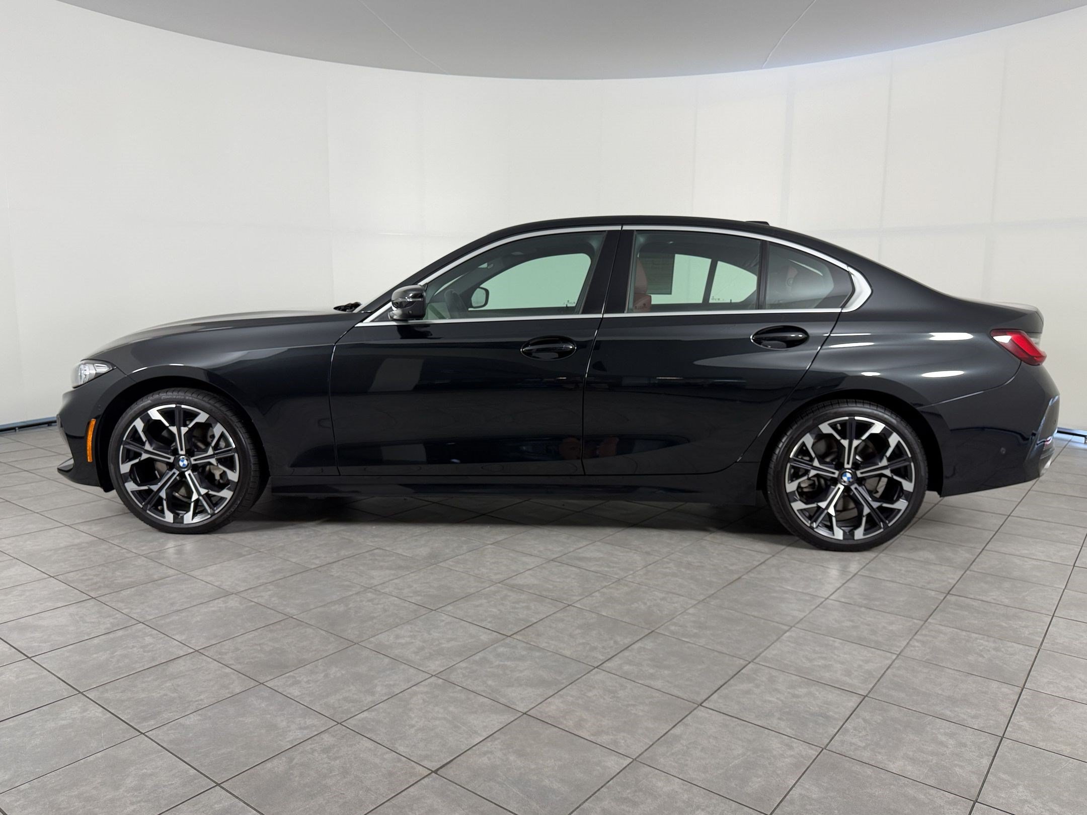Certified 2026 BMW 330i xDrive Sedan AWD/4WD image 2