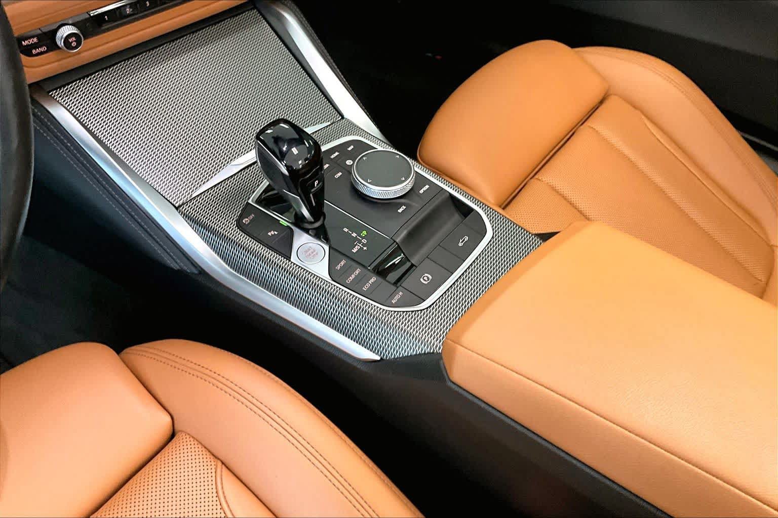 Used 2022 BMW M440i Convertible RWD image 14