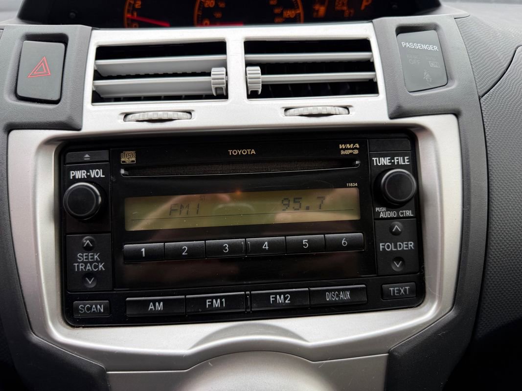 Used 2008 Toyota Yaris S FWD image 31