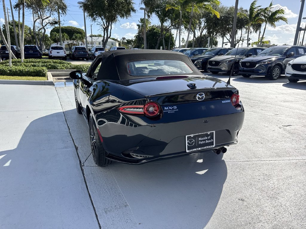 Used 2025 MAZDA MX-5 Miata Grand Touring w/ Appearance Package RWD image 13