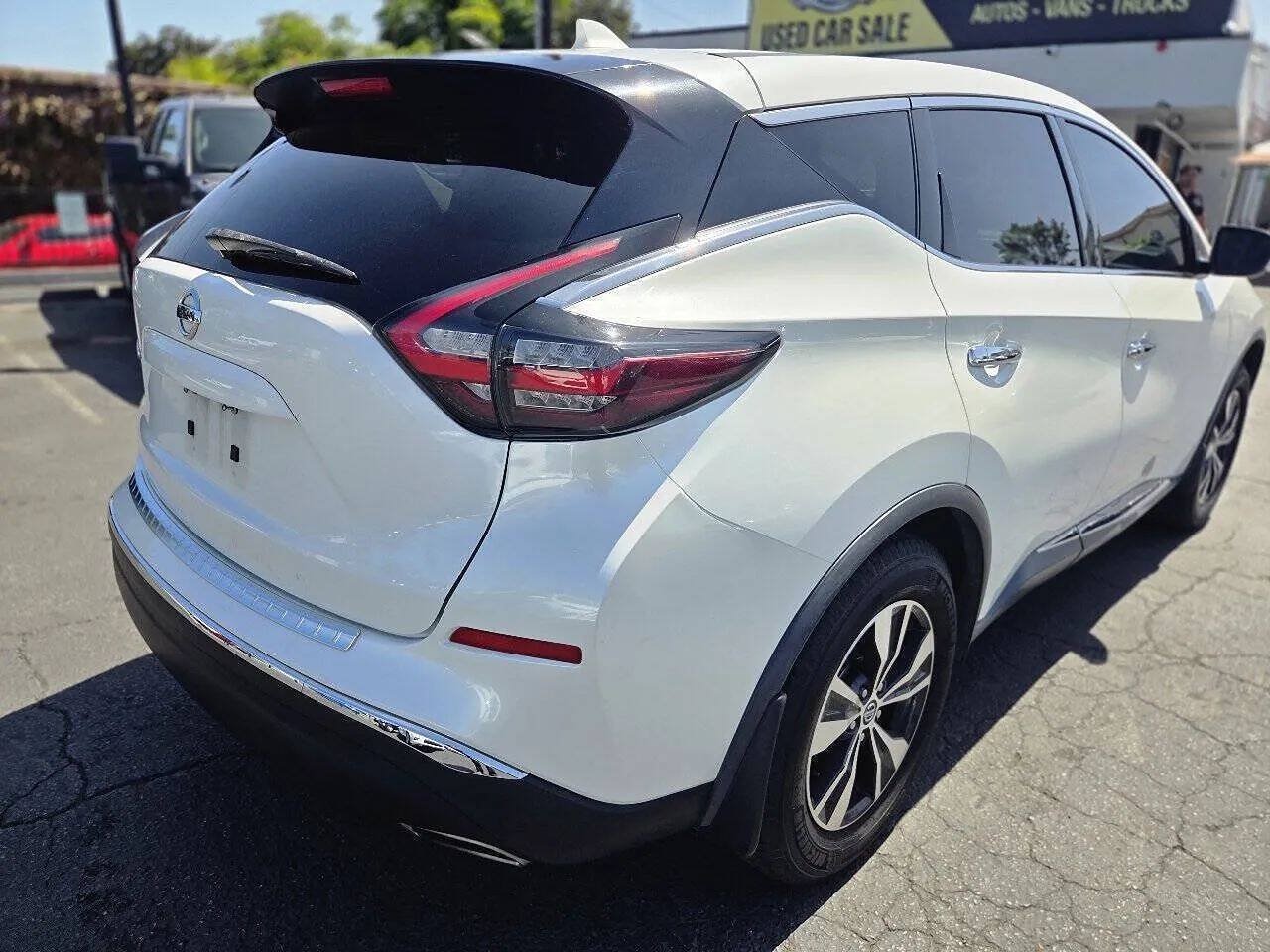 Used 2019 Nissan Murano S FWD image 14