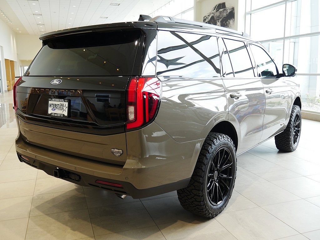 New 2027 Ford Expedition Tremor w/ Driver's Package AWD/4WD image 4