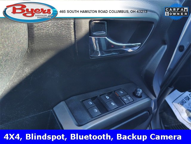 Used 2020 Toyota Tacoma TRD Off-Road image 12