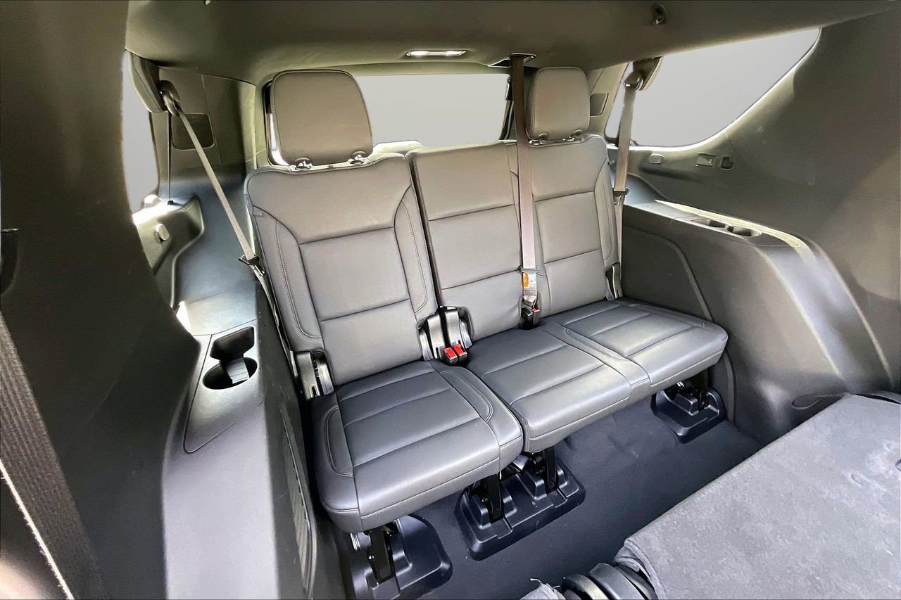 Used 2025 Chevrolet Tahoe LT image 26