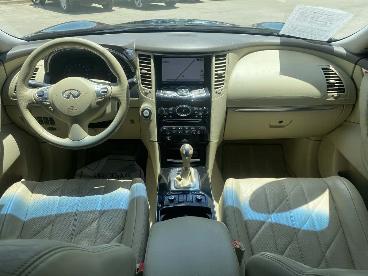 Used 2011 INFINITI FX35 2WD w/ Premium Pkg image 14