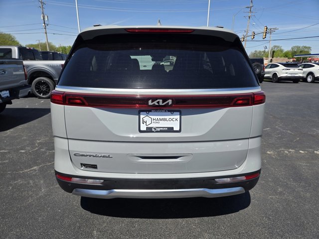 Used 2022 Kia Carnival SX FWD image 6