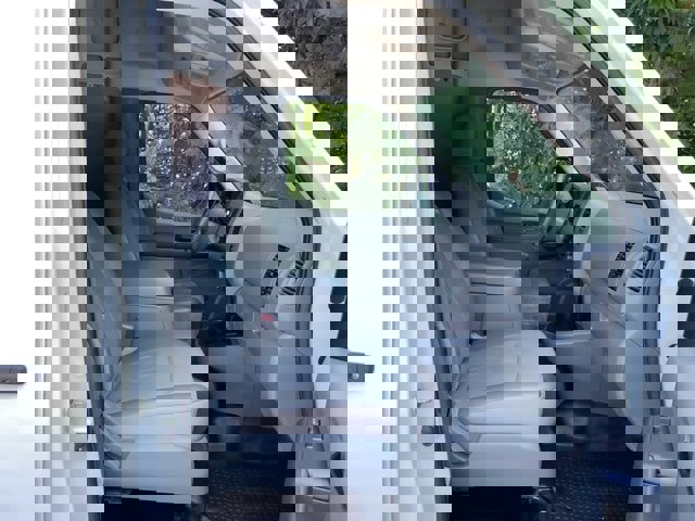 Used 2019 Nissan NV 2500 SV image 7