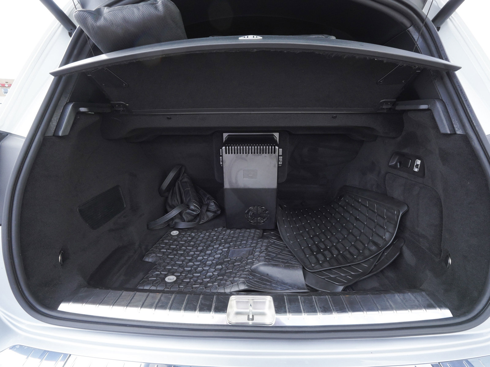 Used 2023 Mercedes-Benz Maybach GLS 600 4MATIC image 64